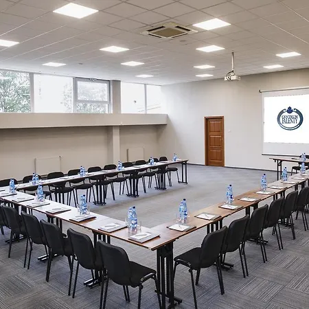 Alojamento de Acomodação e Pequeno-almoço Falenty Biznes I Wypoczynek Raszyn