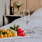 Bed and breakfast Falenty Biznes I Wypoczynek