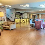 Bed and breakfast Falenty Biznes I Wypoczynek