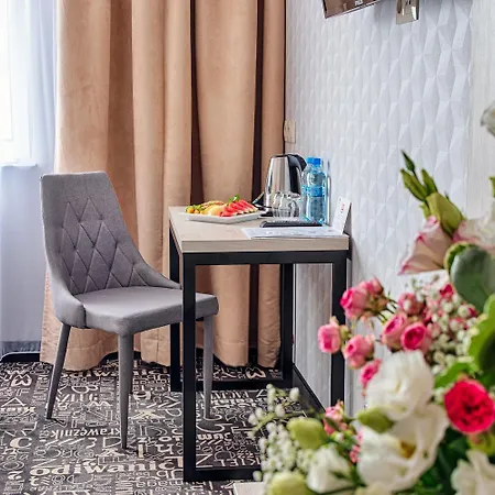 住宿加早餐酒店 Falenty Biznes I Wypoczynek 4*