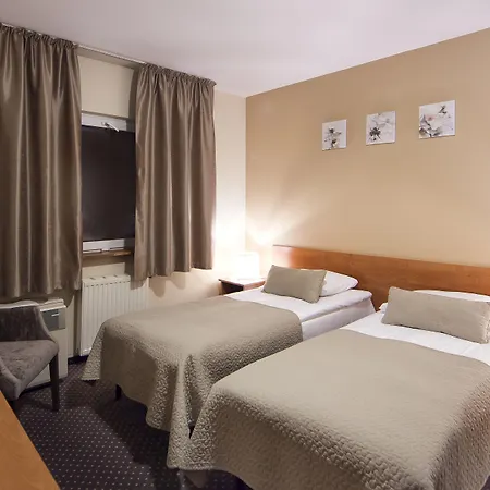 Falenty Biznes I Wypoczynek 4* Raszyn