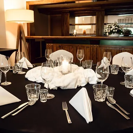 Bed and Breakfast Falenty Biznes I Wypoczynek Raszyn