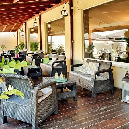 Bed and Breakfast Falenty Biznes I Wypoczynek Raszyn
