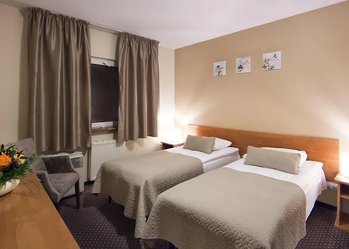 Falenty Biznes I Wypoczynek 4* Raszyn