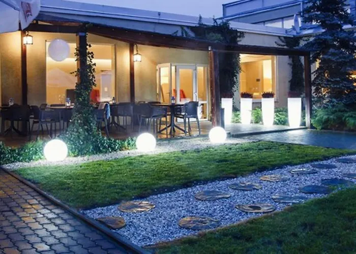 Nocleg ze śniadaniem Falenty Biznes I Wypoczynek 4*