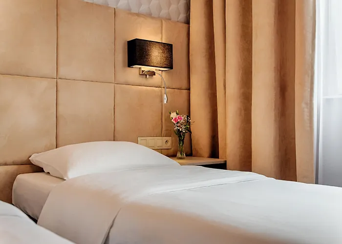 Nocleg ze śniadaniem Falenty Biznes I Wypoczynek