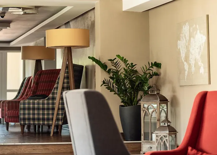 Falenty Biznes I Wypoczynek 4* Raszyn