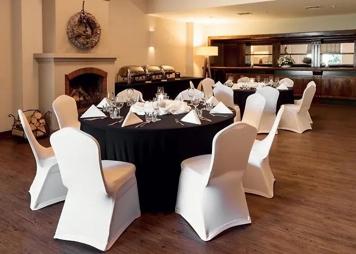 Nocleg ze śniadaniem Falenty Biznes I Wypoczynek 4*