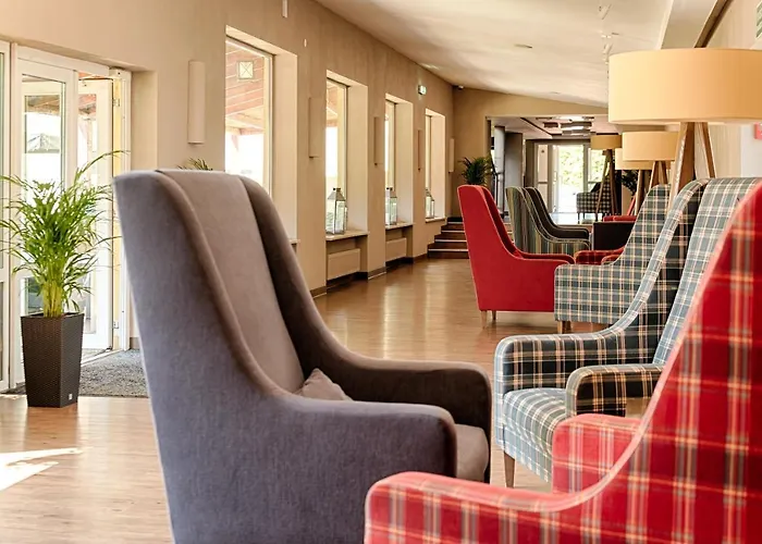 Falenty Biznes I Wypoczynek לינה וארוחת בוקר 4*