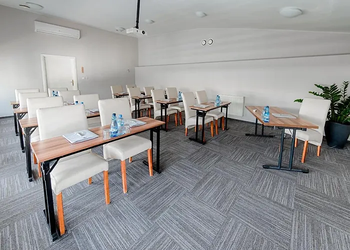 Nocleg ze śniadaniem Falenty Biznes I Wypoczynek