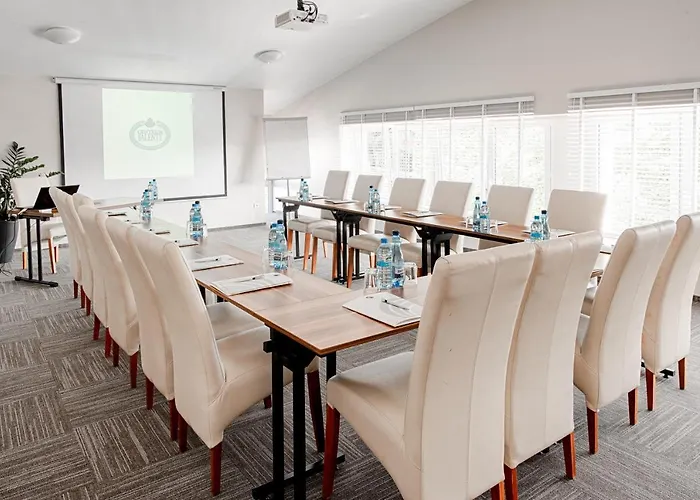 לינה וארוחת בוקר Falenty Biznes I Wypoczynek